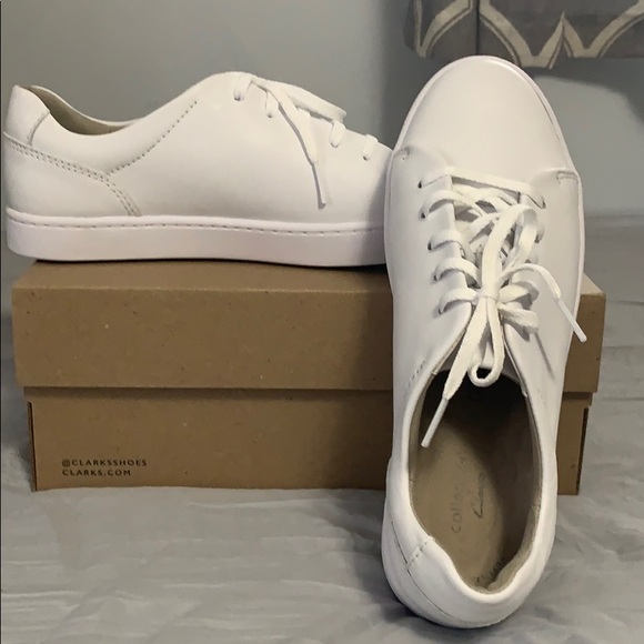 clarks white tennis shoes
